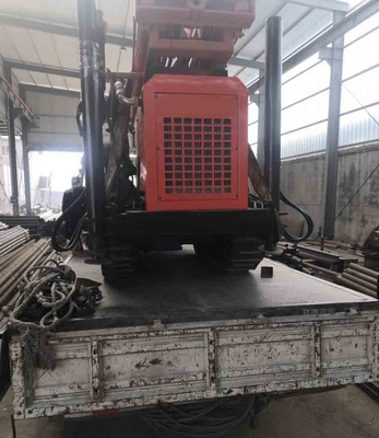 Mesin Pengeboran Lubang Air Karet Crawler Kedalaman 60kw 180m Untuk Industri