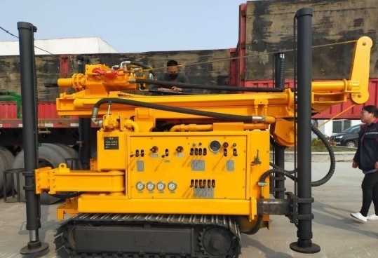 Mesin Rig Bor Lubang Bor 90KW Tipe Crawler Hidrolik Sepenuhnya