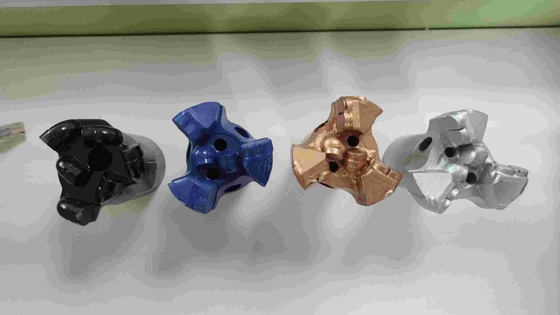 82mm 3 Wings Bit Pdc Non Coring Untuk Penambangan
