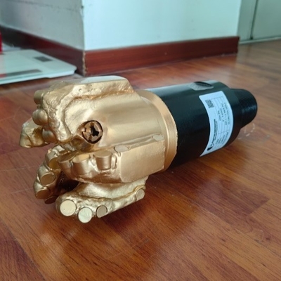 Mata Bor Pcd 5 Sayap 6&quot; Untuk Pengeboran Batuan Keras