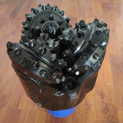 Kode Iadc 537 Tricone Rock Bit Untuk Mengebor Batu Lunak Dan Keras