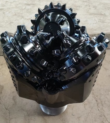 17 Inch IADC537 Tricone Rock Bit Untuk Pertambangan Dan Eksplorasi Geologi Pengeboran Bit