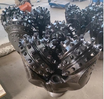 17 1 /2'' Pengeboran Sumur Air Tricone Rock Bit Tiga Cone Bit Untuk Pengeboran