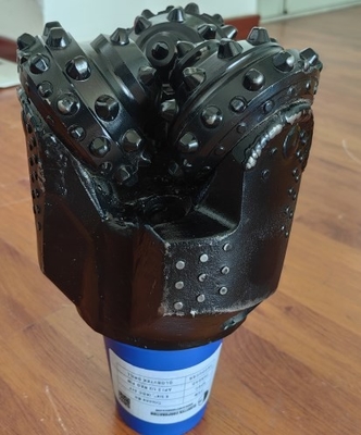 Kekuatan tinggi Tricone Rock Bit 6 3-4 '' Untuk Formasi Lunak Ke Keras
