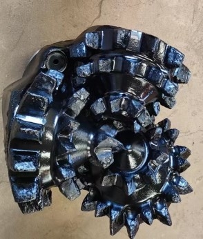 14 3/4 '' Iadc117g Steel Tooth Tricone Rock Bit Untuk Pengeboran Minyak Dan Pengeboran Geologi