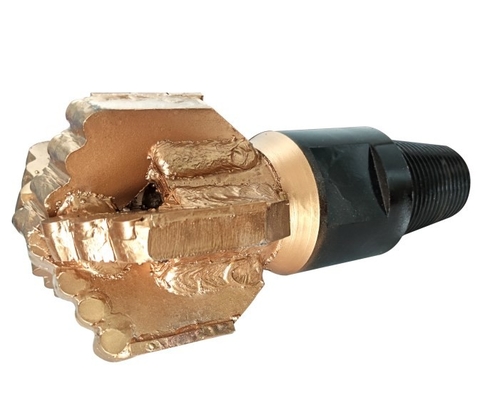 Durable PDC Bor Bit Untuk Air Minyak Dan Pengeboran Gas 5 1/2 Inci Diameter Quot Ukuran