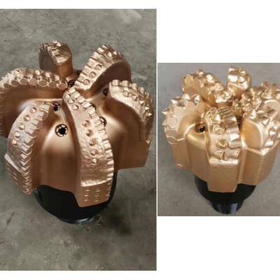 Well Drilling PDC Drill Bit dengan beberapa nozzle dan pisau untuk pengeboran yang efisien