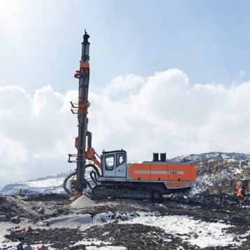 Mesin Rig Bor Lubang Palu Penambangan Terintegrasi untuk Penggalian dan Penambangan