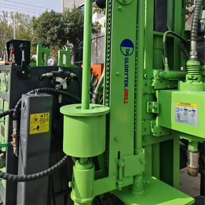 8.5m Mast Tinggi 1400m Eksplorasi Bor Rig 129kw Mesin Diesel Daya